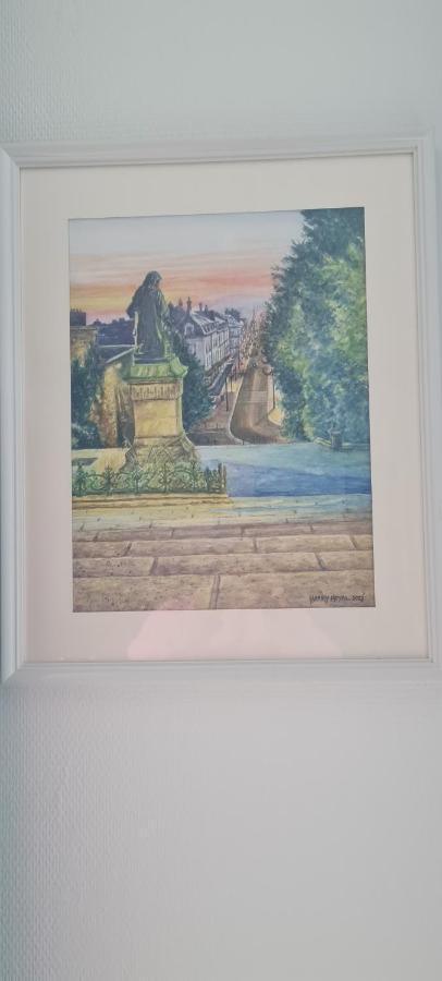Studio 4 Personnes Aux Pieds Du Chateau De Blois Avec Experience De Dormir Sous Les Aurores Boreales Luaran gambar