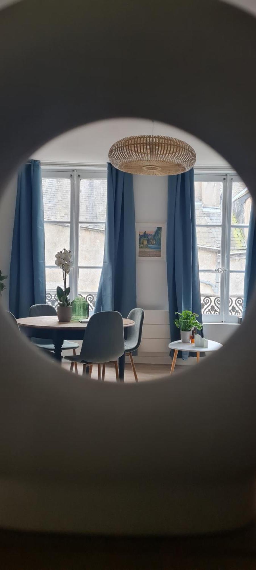 Studio 4 Personnes Aux Pieds Du Chateau De Blois Avec Experience De Dormir Sous Les Aurores Boreales Luaran gambar