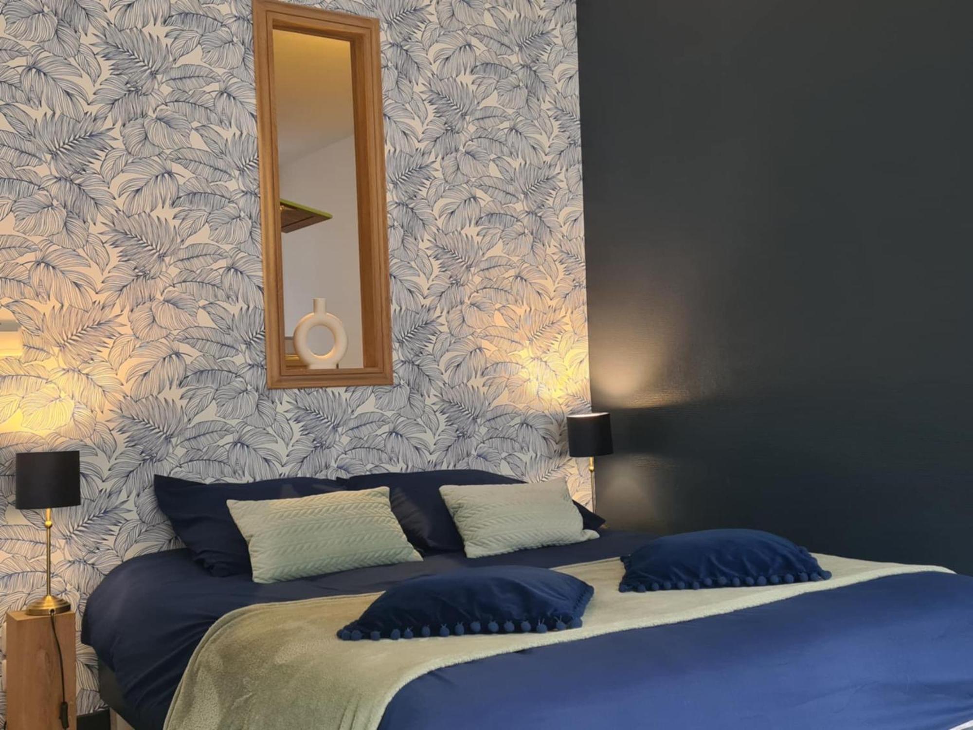 Studio 4 Personnes Aux Pieds Du Chateau De Blois Avec Experience De Dormir Sous Les Aurores Boreales Luaran gambar